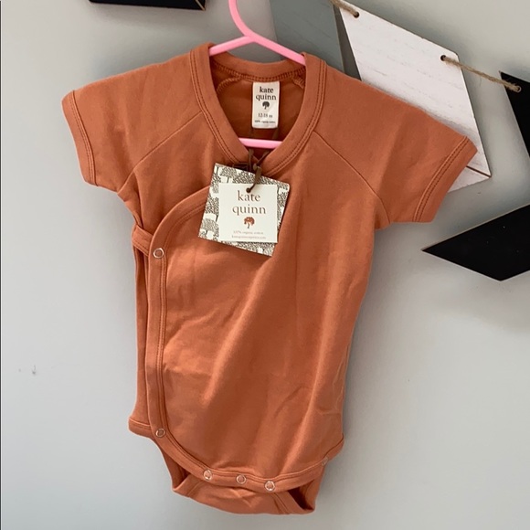 kate quinn Other - NWT ss Kate Quinn kimono 12-18 onesie.